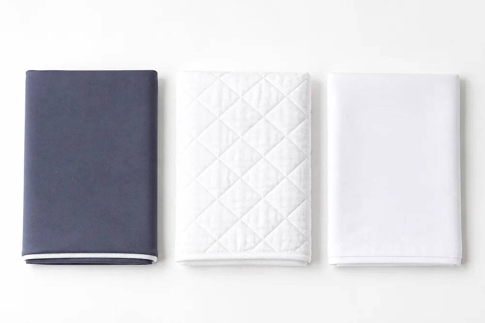 Les couches de l’oreiller : noyau à mémoire de forme, mousse d’accueil et housse en maille